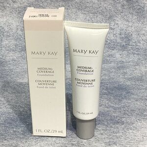 Mary Kay Medium Coverage Foundation Ivory 100 NEW Discontinued RARE